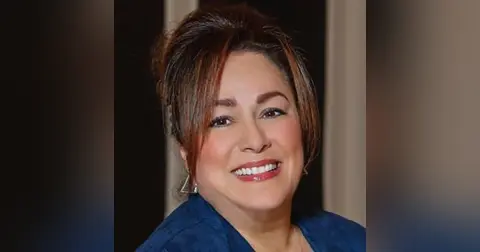 The Jewelry District, Episode 16: Guest Sherry Smith