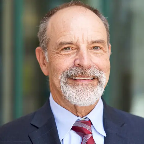 Close Up Radio Spotlights Forensic Accountant Bruce Smith of Smith Forensics