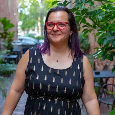 Close Up Radio Spotlights Reina Lombardi of Creative Clinician's Corner