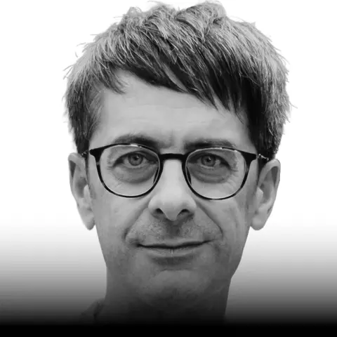 Julian Gough — The Egg and The Rock (EP.249)